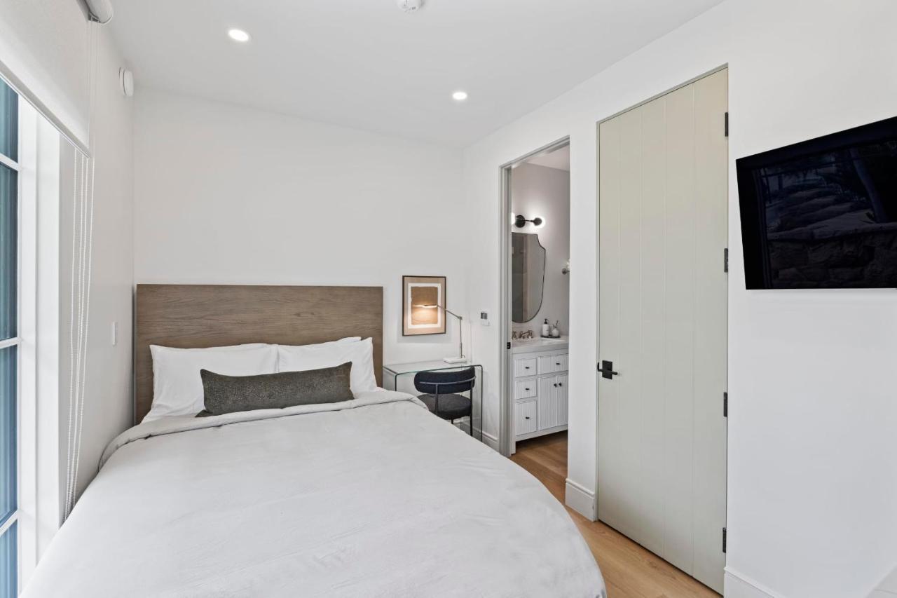 Casa Jardin - Boutique Suites In Downtown サンタバーバラ エクステリア 写真
