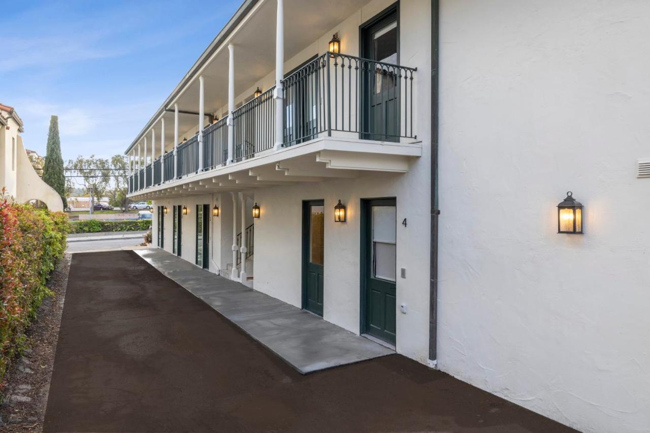 Casa Jardin - Boutique Suites In Downtown サンタバーバラ エクステリア 写真