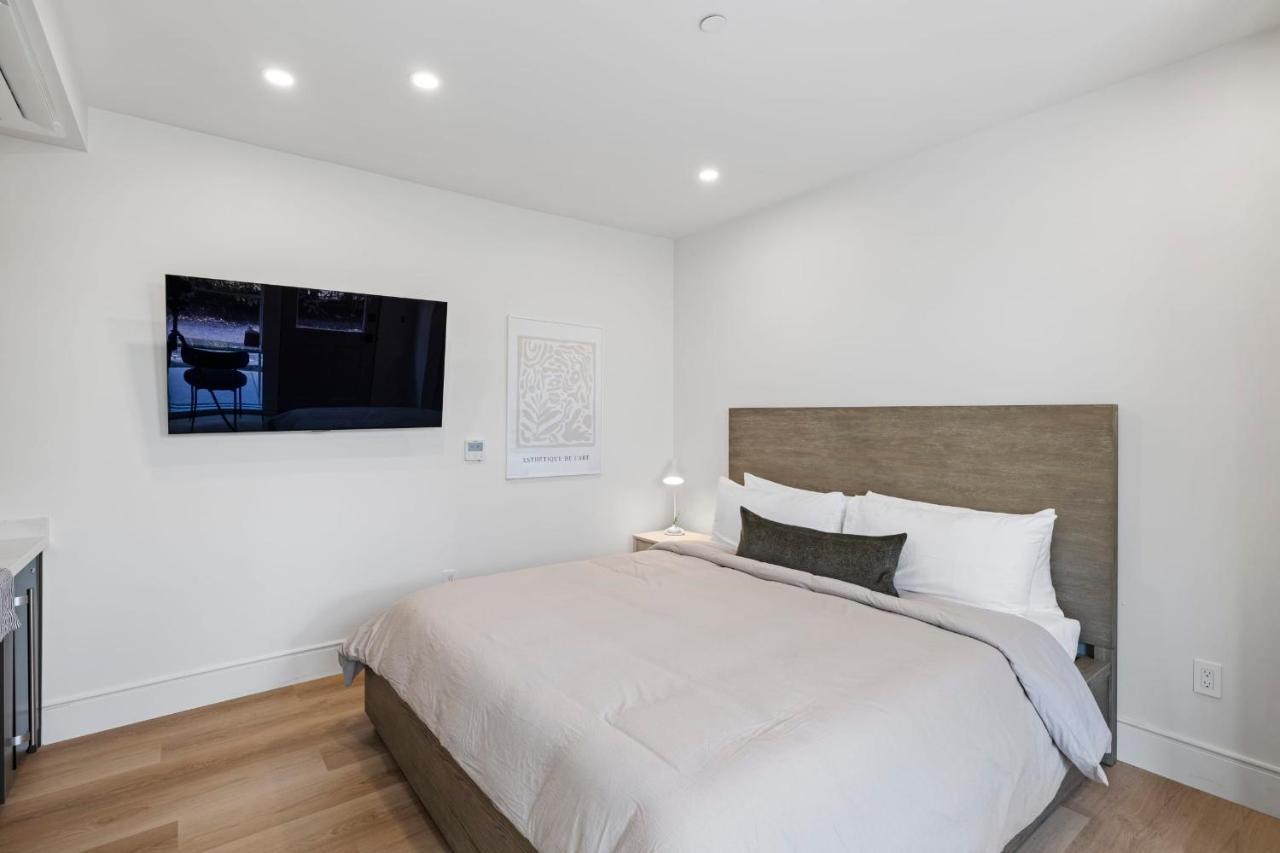 Casa Jardin - Boutique Suites In Downtown サンタバーバラ エクステリア 写真