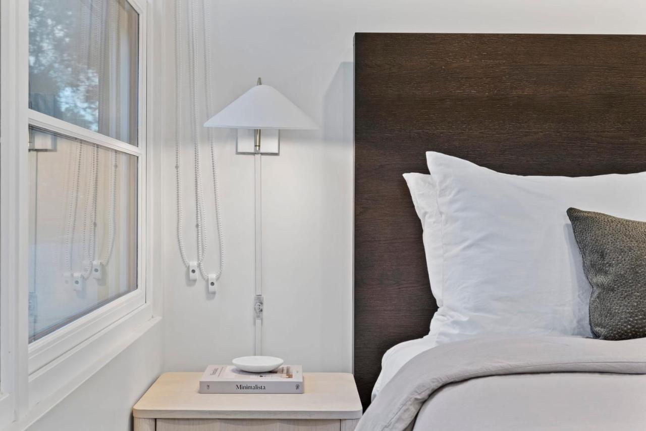 Casa Jardin - Boutique Suites In Downtown サンタバーバラ エクステリア 写真