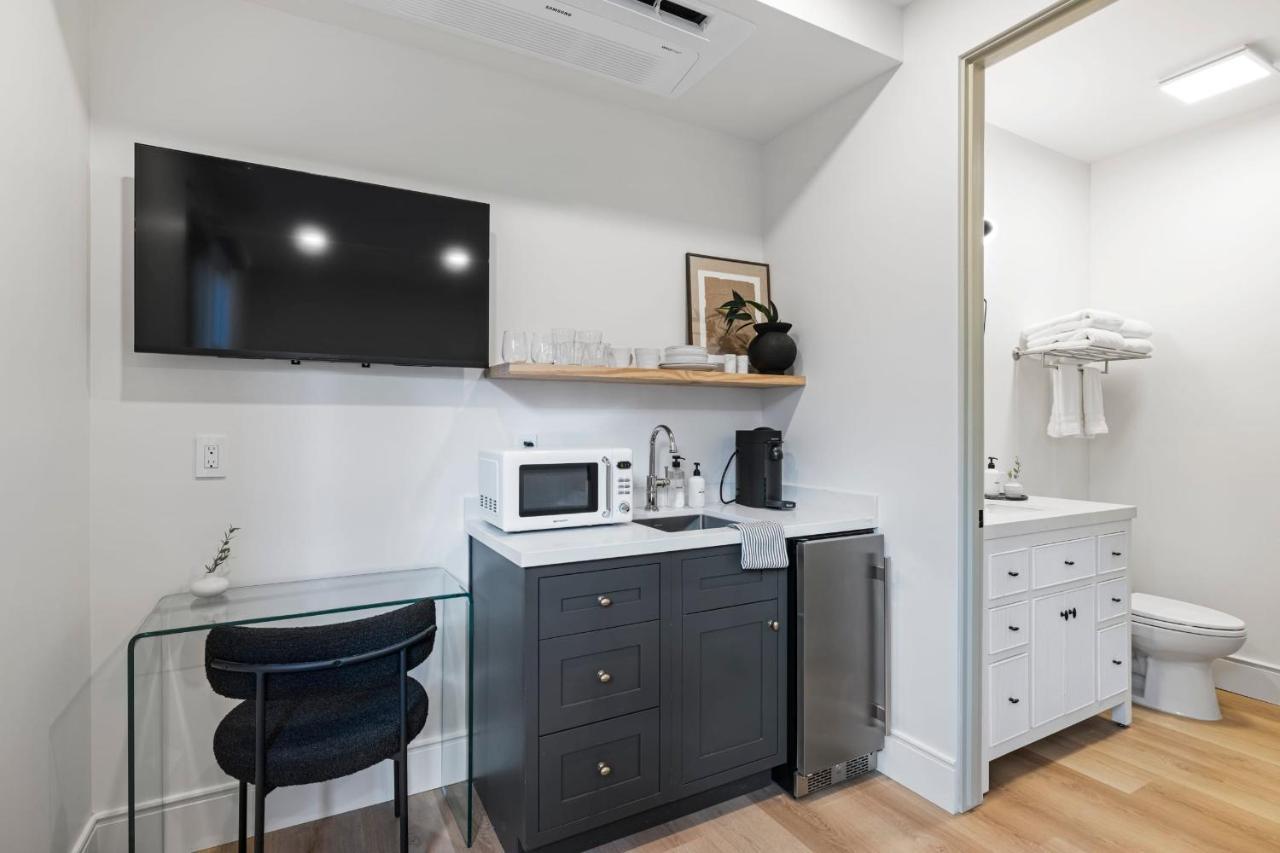 Casa Jardin - Boutique Suites In Downtown サンタバーバラ エクステリア 写真