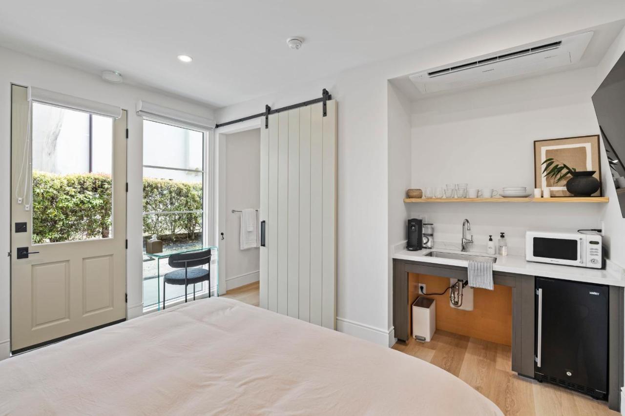Casa Jardin - Boutique Suites In Downtown サンタバーバラ エクステリア 写真