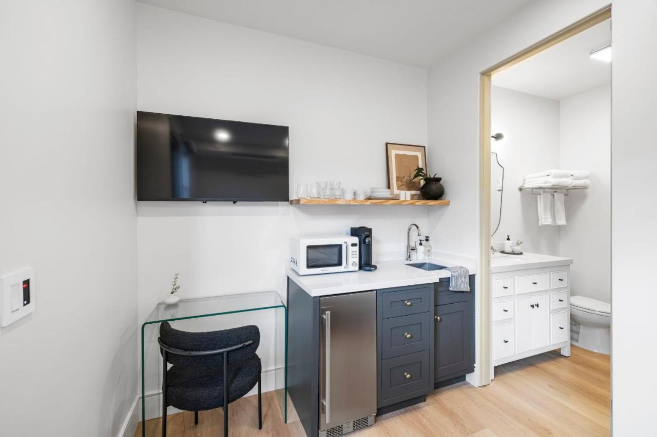 Casa Jardin - Boutique Suites In Downtown サンタバーバラ エクステリア 写真
