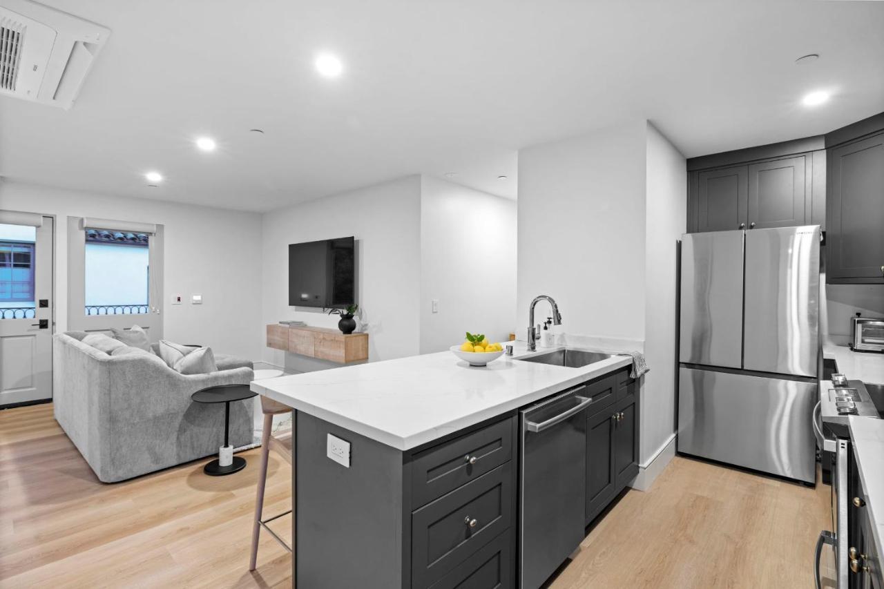 Casa Jardin - Boutique Suites In Downtown サンタバーバラ エクステリア 写真