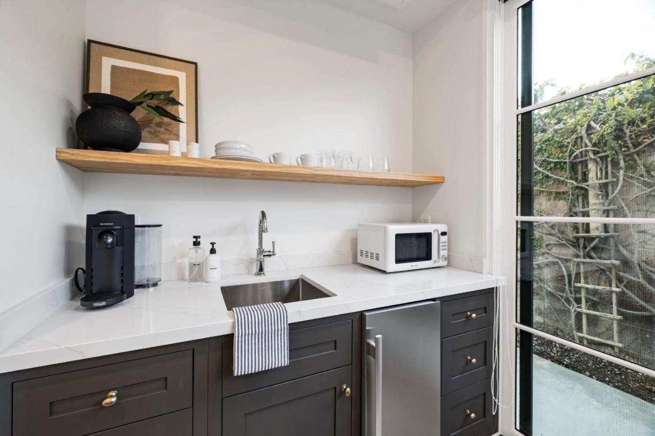 Casa Jardin - Boutique Suites In Downtown サンタバーバラ エクステリア 写真